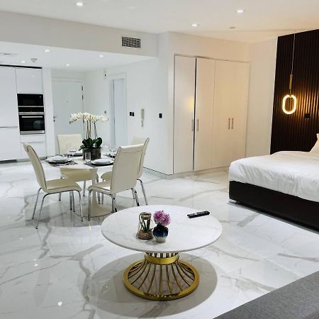 Luxury Casa Premium Studio Apartments - With Full Kitchen, Balcony At Jbr Beach Dubai Exterior photo